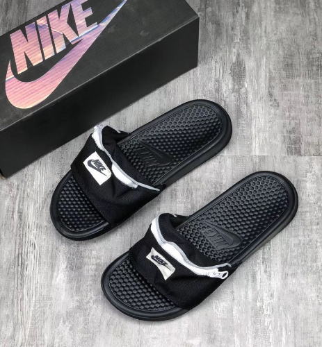 Nike Benassi JDI Fanny Pack