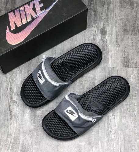 Nike Benassi JDI Fanny Pack