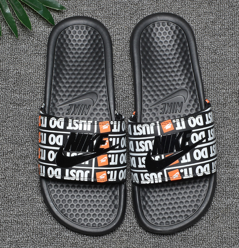 Sandales Nike [M. 1]