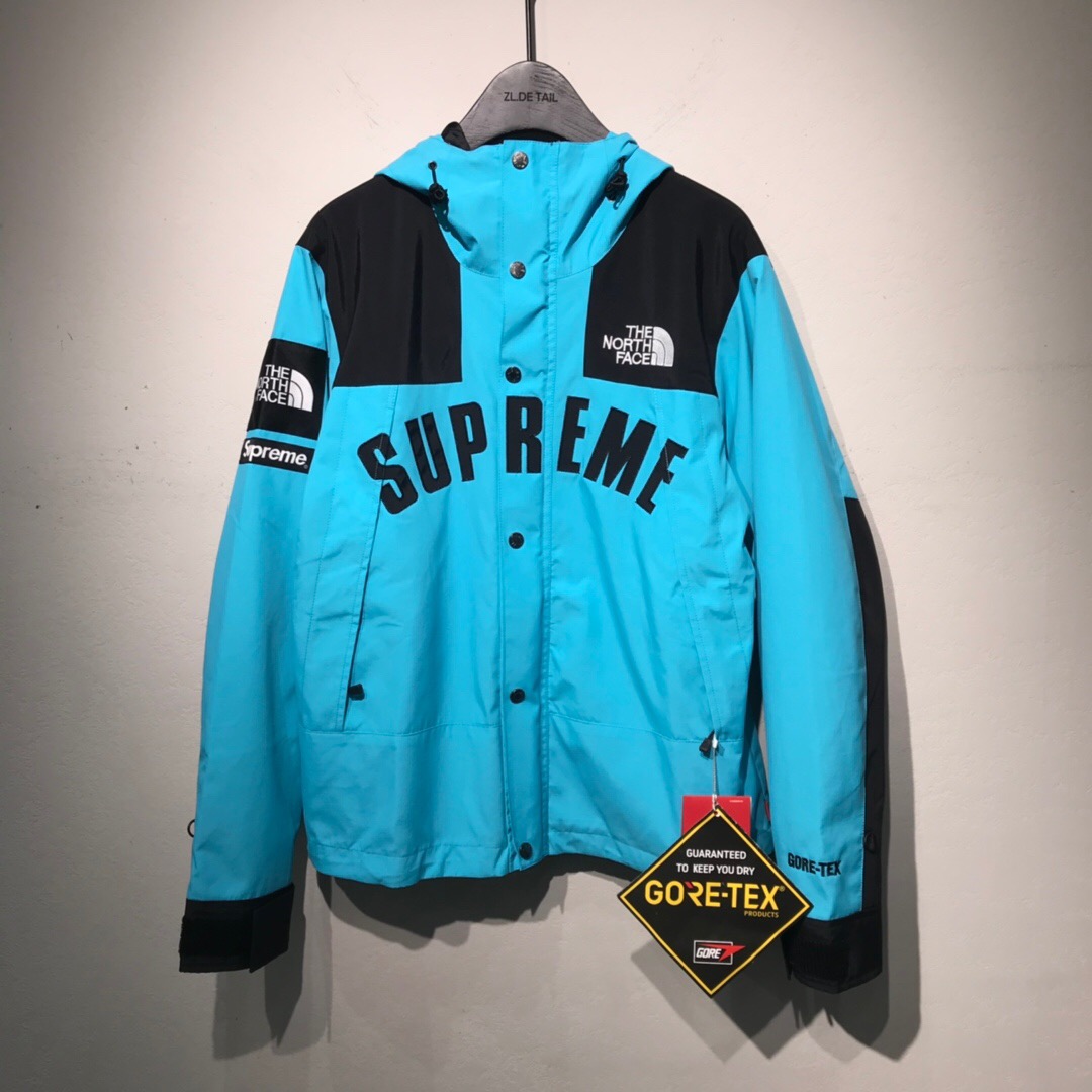 Veste zippé à capuche SUPREME x THE NORTH FACE