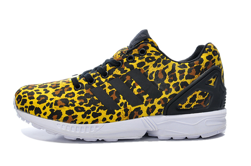 ZX FLUX [R. 06]