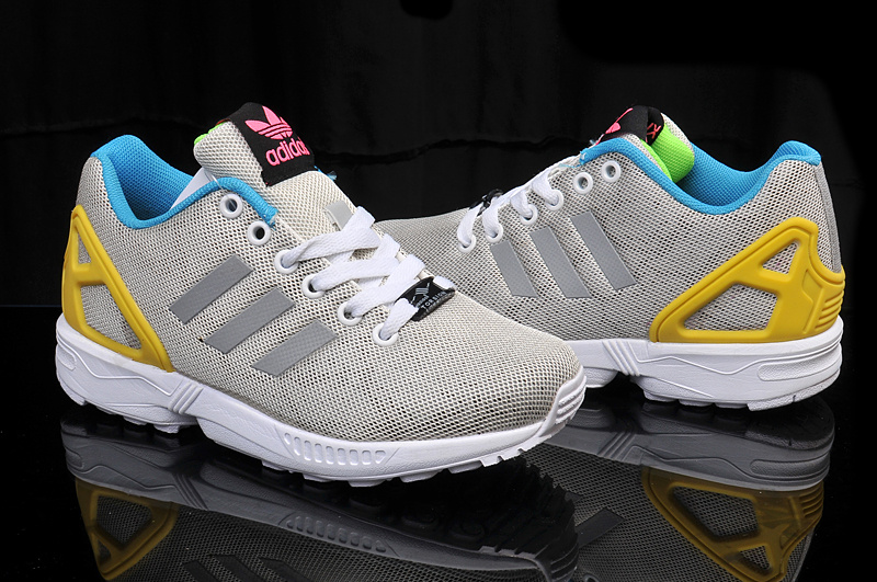 ZX FLUX [R. 09]