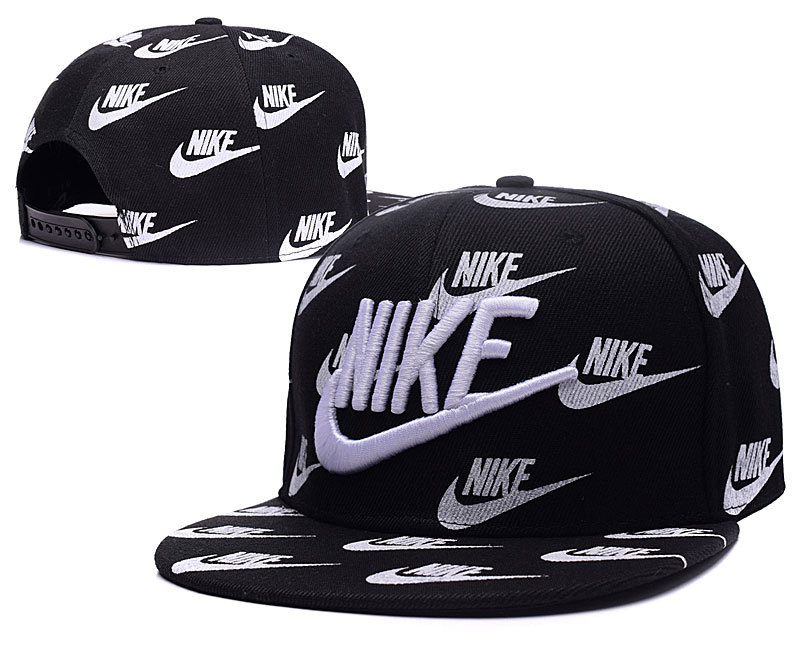 Casquette NIKE [R. 5]