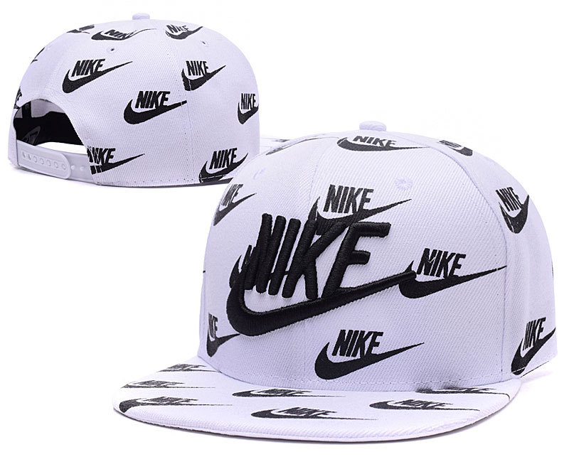 Casquette NIKE [R. 2]