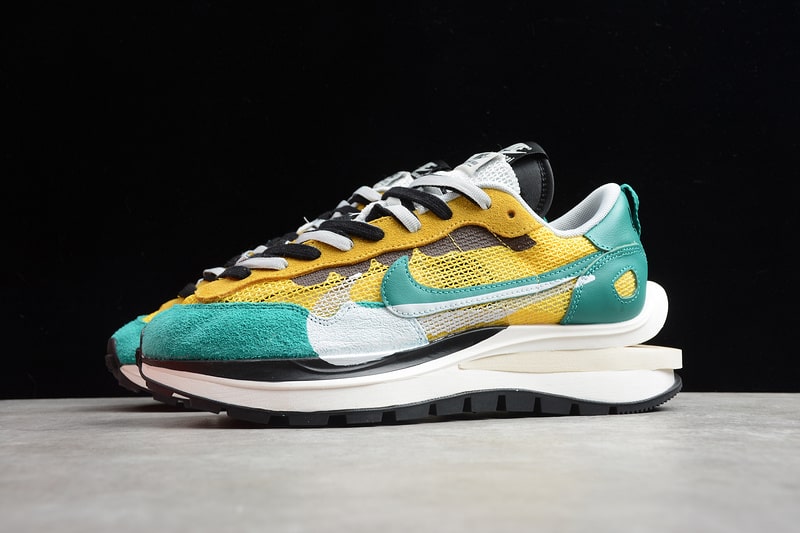 Sacai x Nike Pegasus Vaporfly [X. 1]