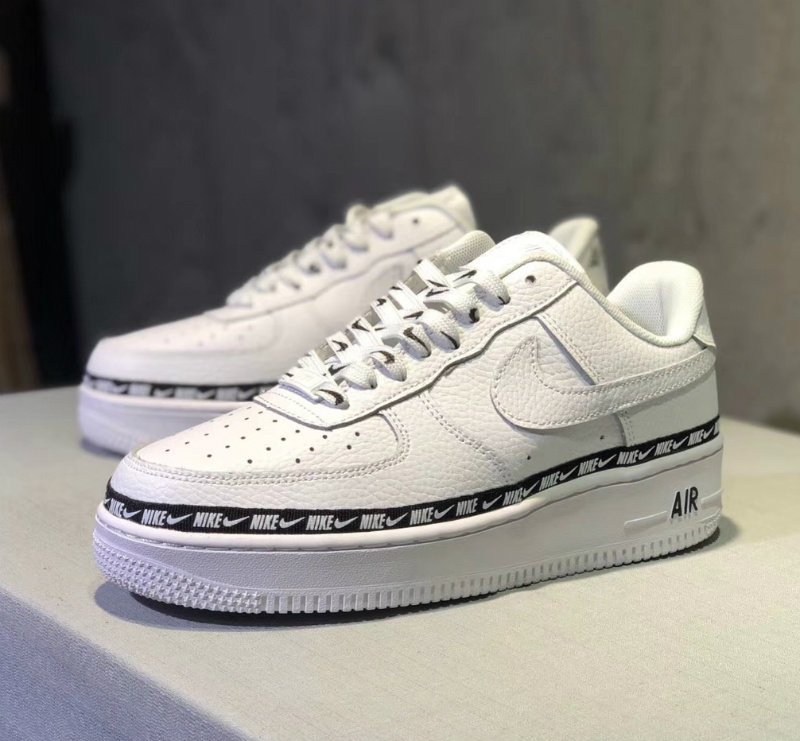 Air Force 1 Lea. [M. 2]