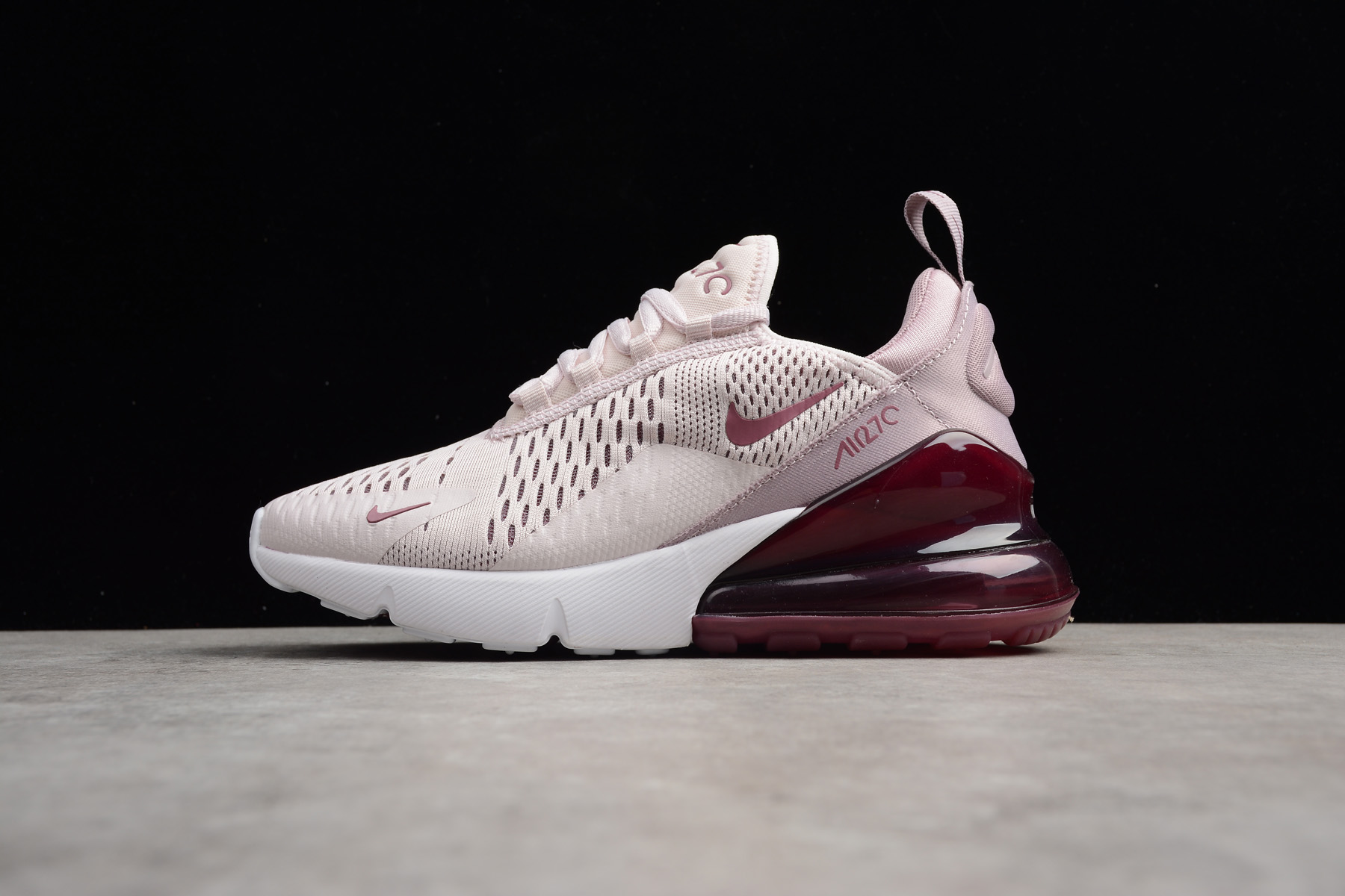 AIR MAX 270 [W. 2]