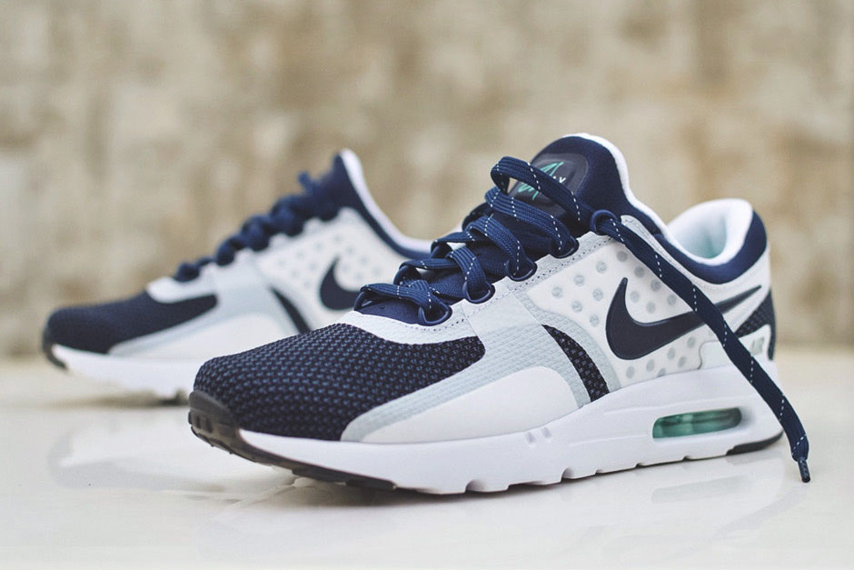 AIR MAX ZERO QS