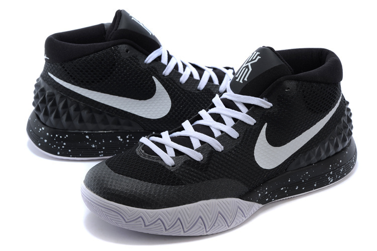 KYRIE 1 [M. 6]