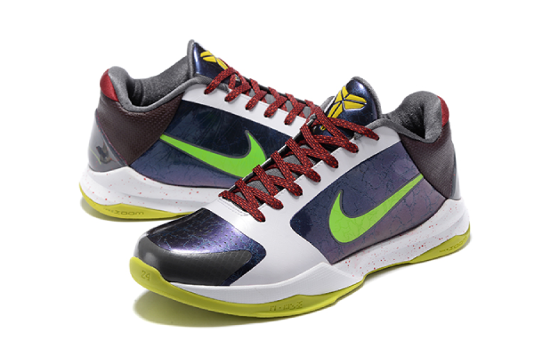 NIKE ZOOM KOBE V [M. 10]