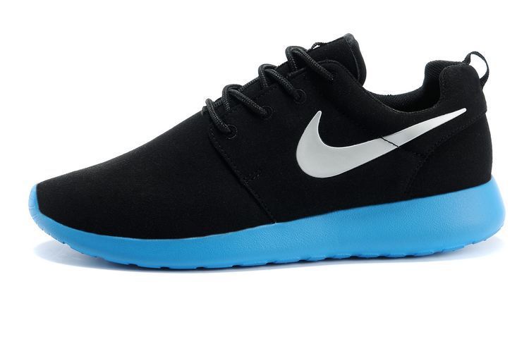 Nike Roshe Run [M. 06]