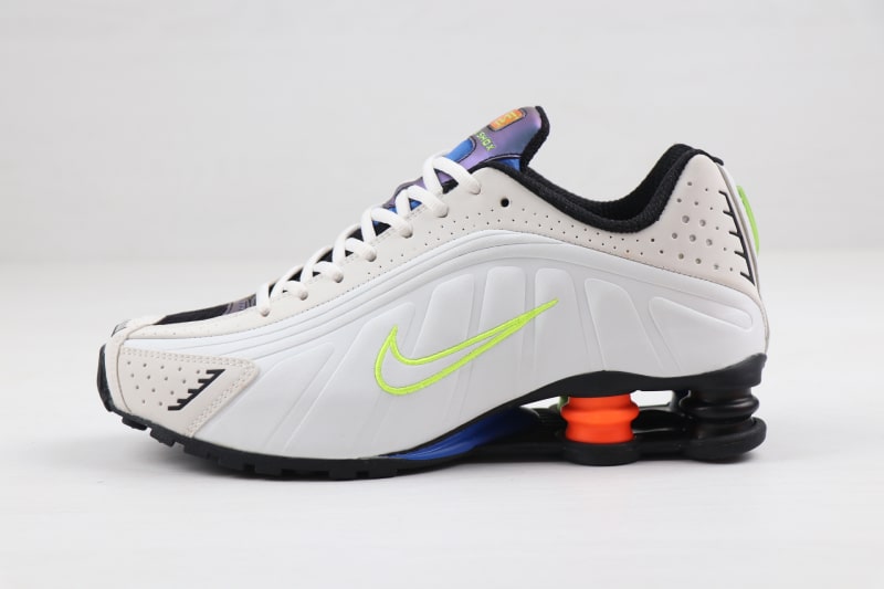 Nike Shox R4 [M. 6]