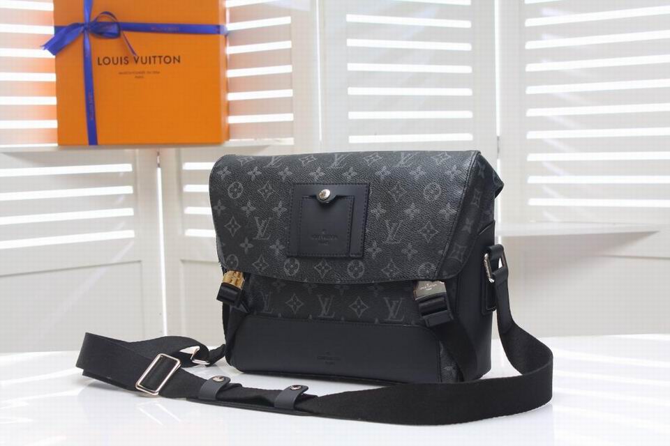 LV Bag [M. 3]