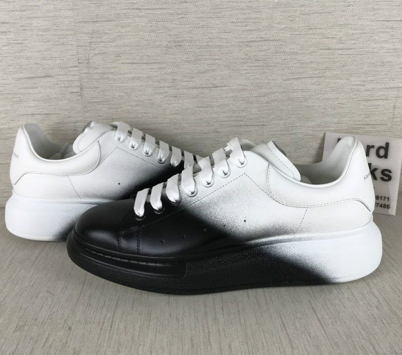 Alexander McQueen Trainer [M. 8]