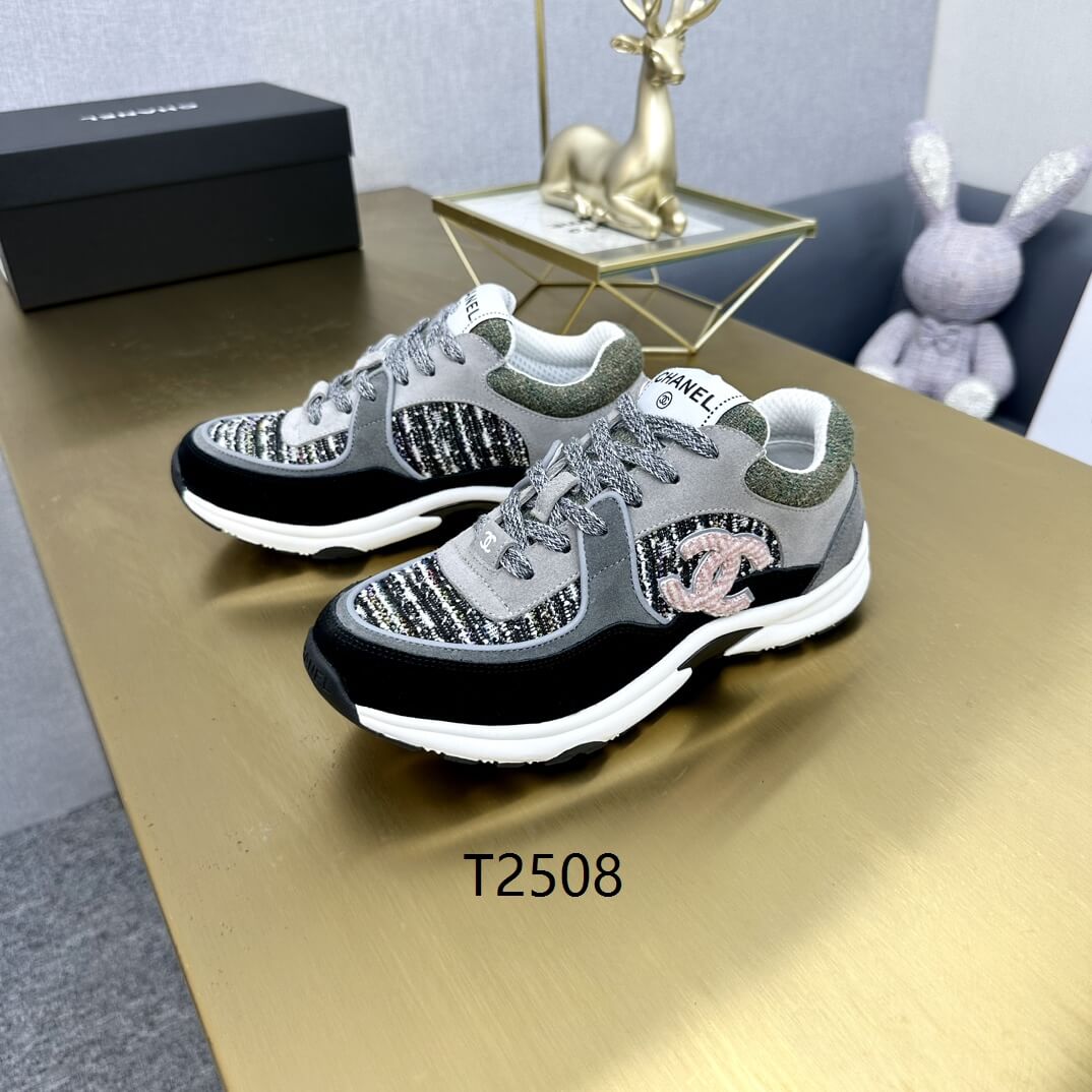 Chanel Low-Top [X. 2]