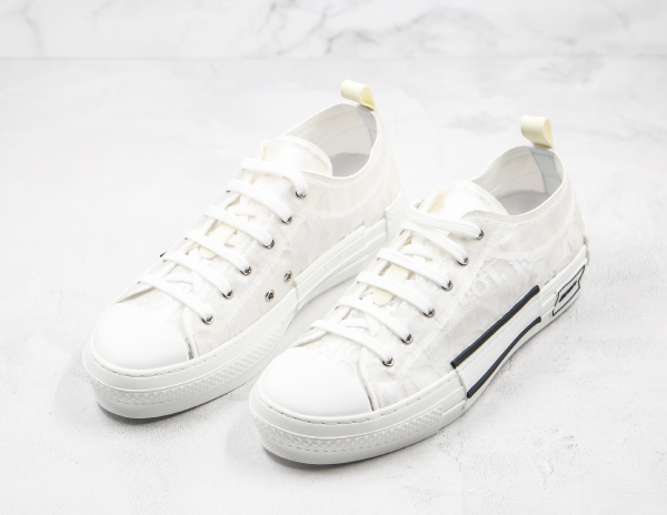 DIOR Low-Top Sneakers [M. 1]