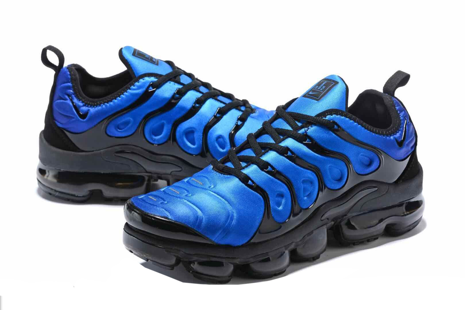 AIR VAPORMAX PLUS [M. 3]