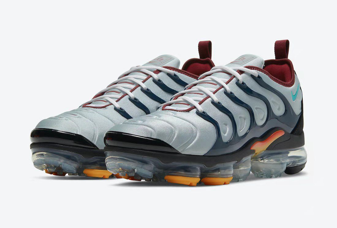 AIR VAPORMAX PLUS [M. 17]