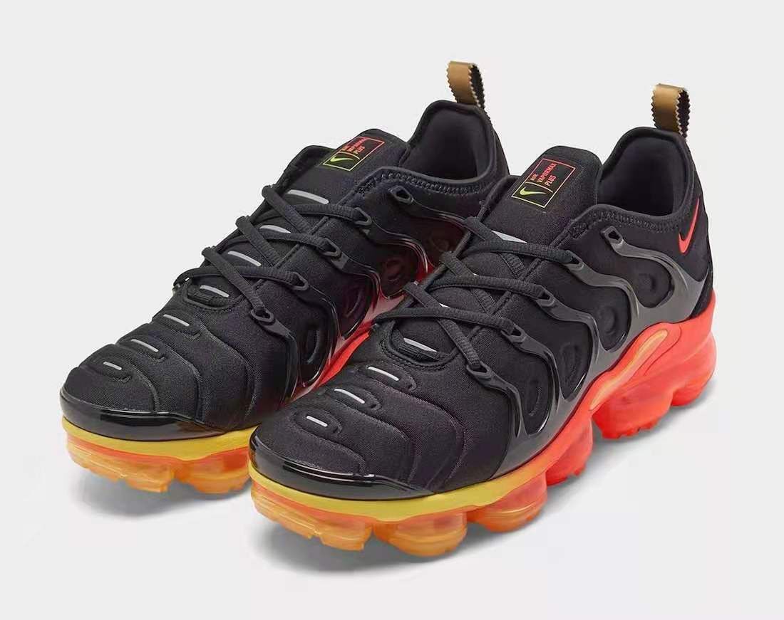 AIR VAPORMAX PLUS [M. 15]