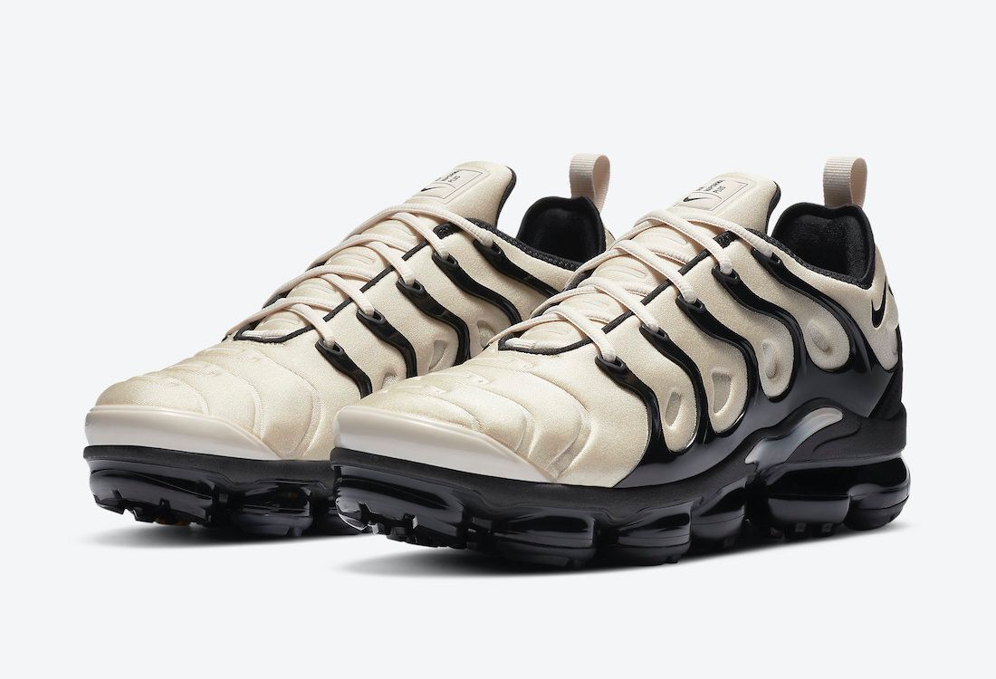 AIR VAPORMAX PLUS [M. 14]