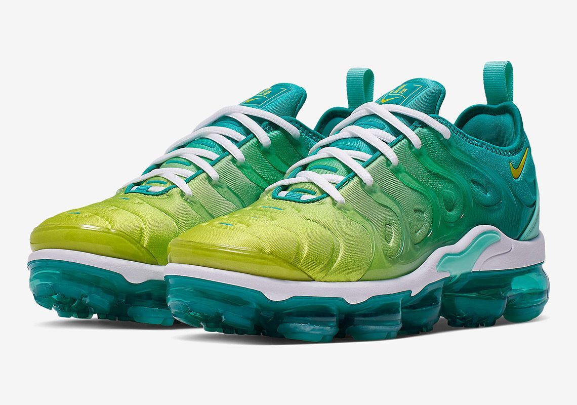 AIR VAPORMAX PLUS [M. 13]