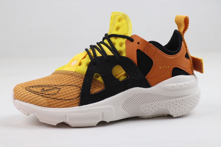 Nike Air Huarache Type [M. 7]