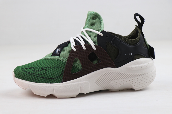 Nike Air Huarache Type [M. 3]