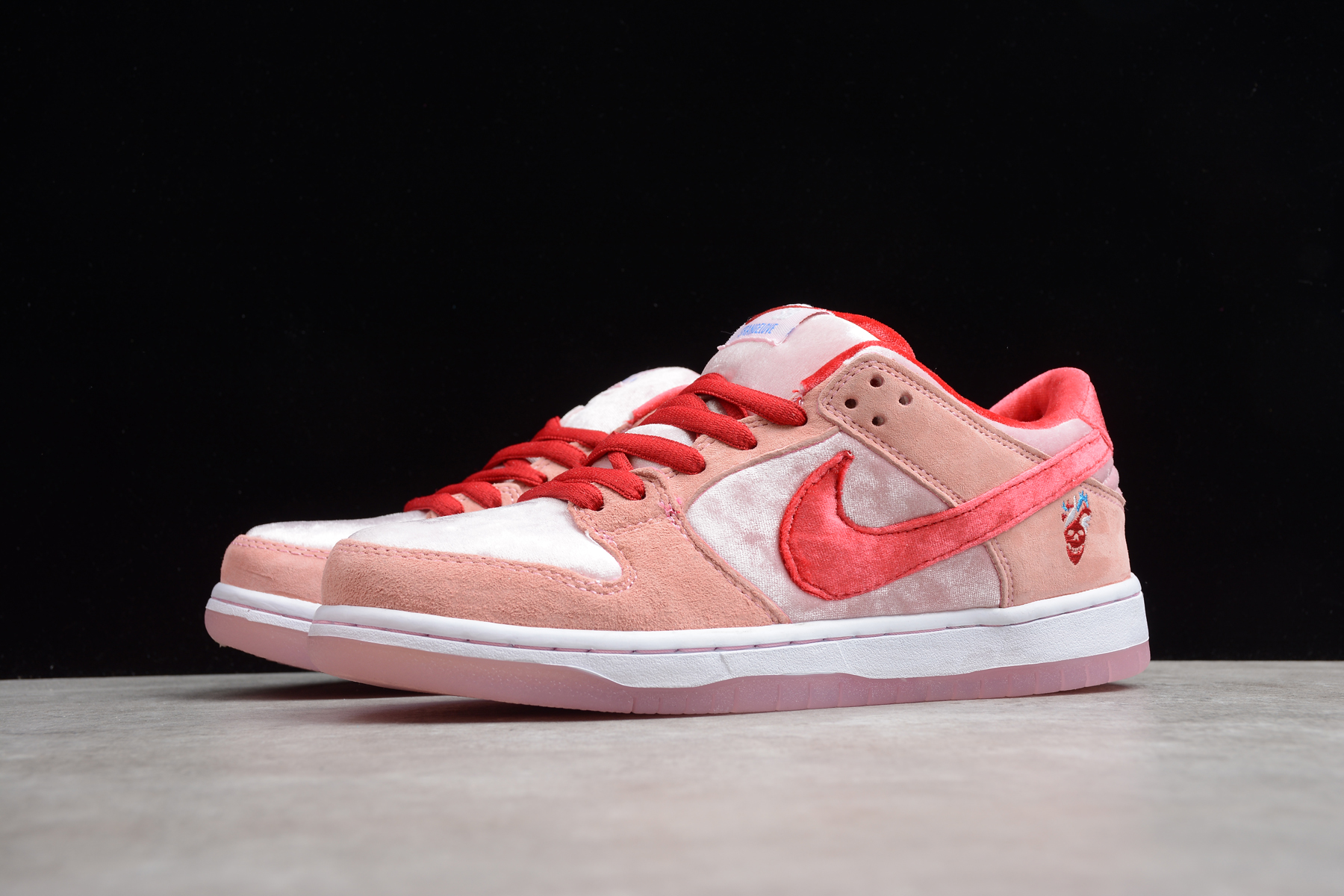 StrangeLove x Nike SB Dunk Low