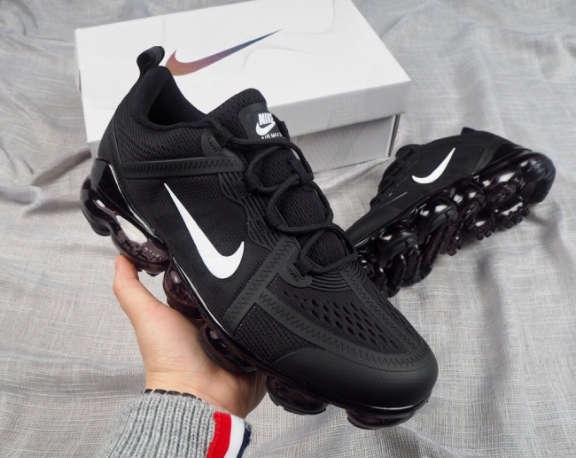 AIR VAPORMAX UTILITY [M. 6]