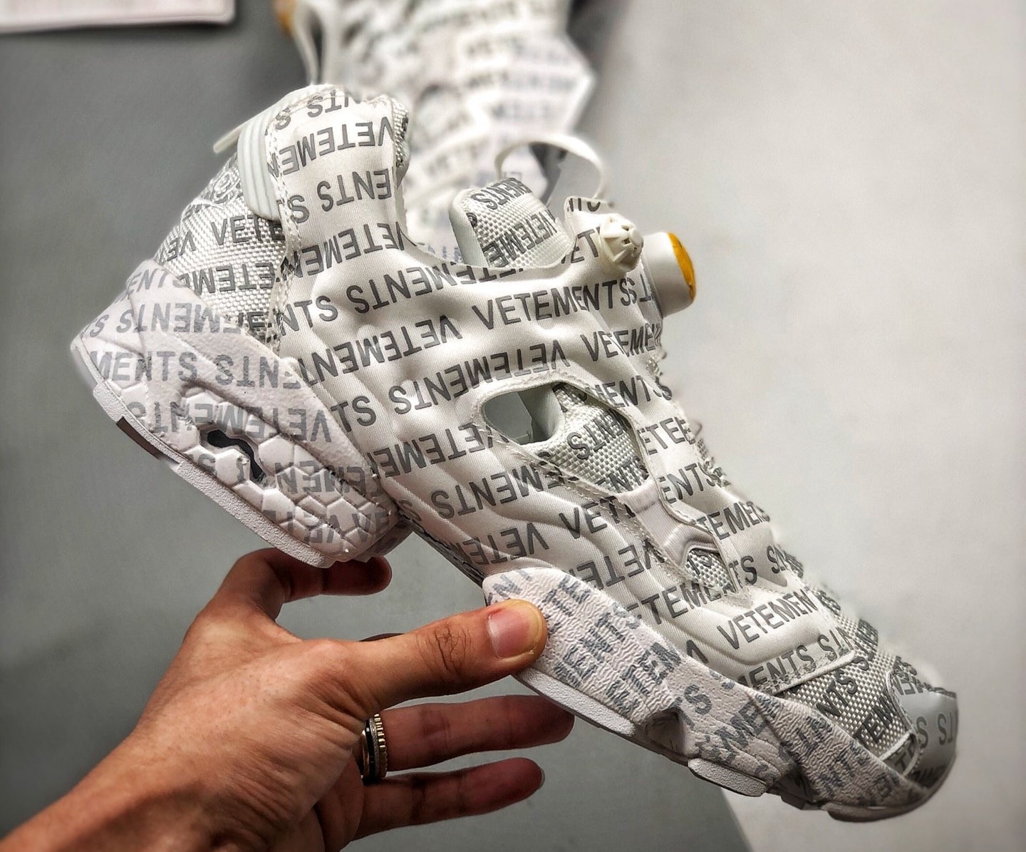 VETEMENTS X REEBOK INSTAPUMP FURY